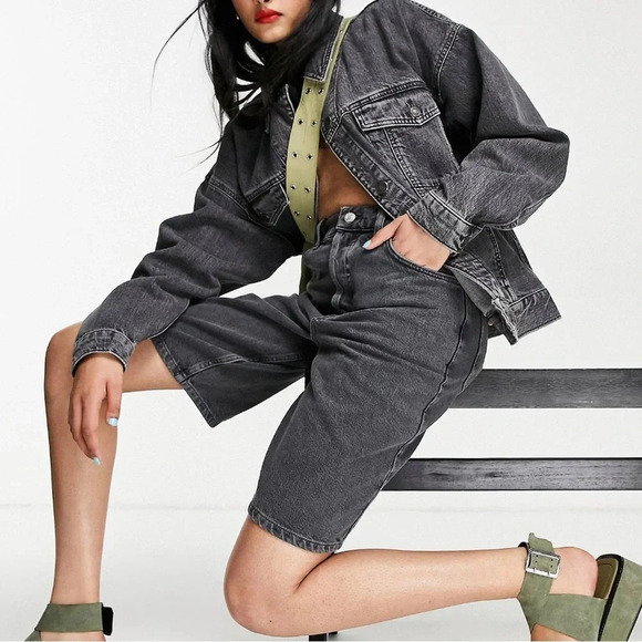 Topshop Editor Longline Denim Shorts In Washed Black - Picture 3 of 4